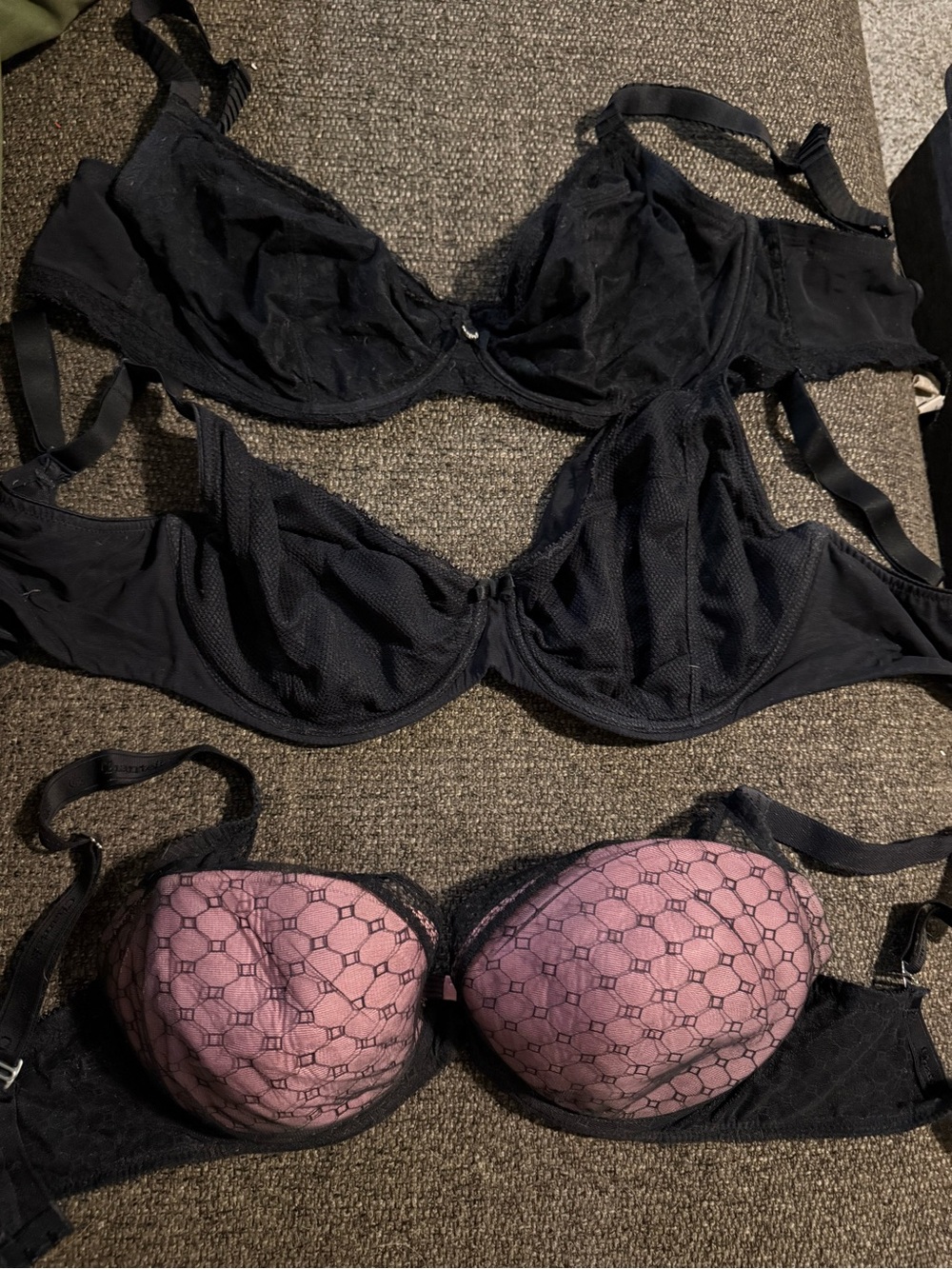 Lot of 3 Chantelle bras 34g